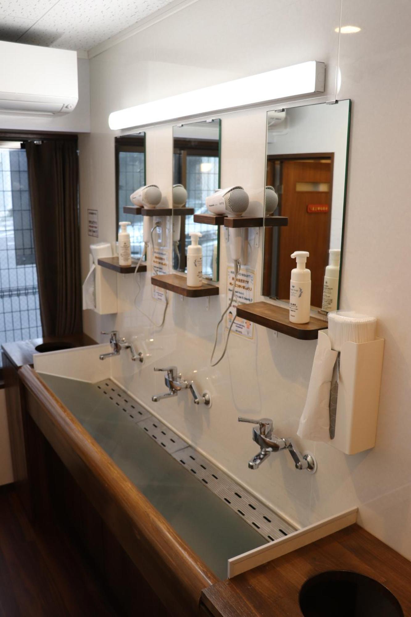 Jam Hostel Hakata Station Front Фукуока Екстериор снимка